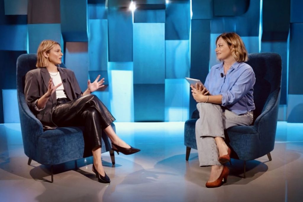 Poltrona Vanessa BertO | Brenda Lodigiani e Chiara Maffioletti a “Le Dieci Domande” per CorriereTV